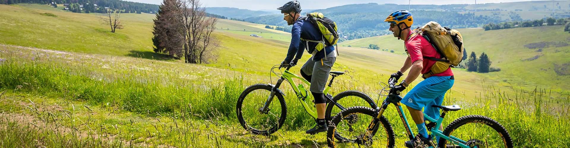 Na kole z Loučné do Karlových Varů