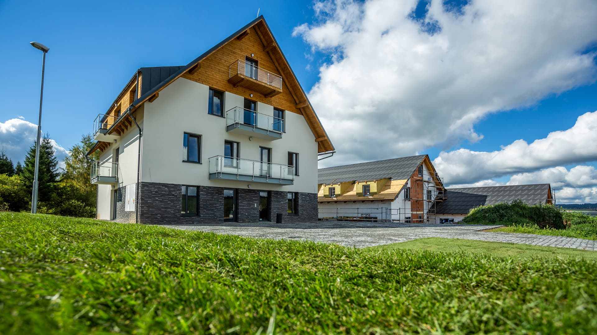 Exteriér apartmánového domu Scandic Plešivec