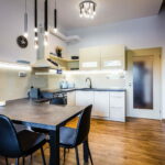 Kuchyňská linka apartmánového domu U Pivovaru