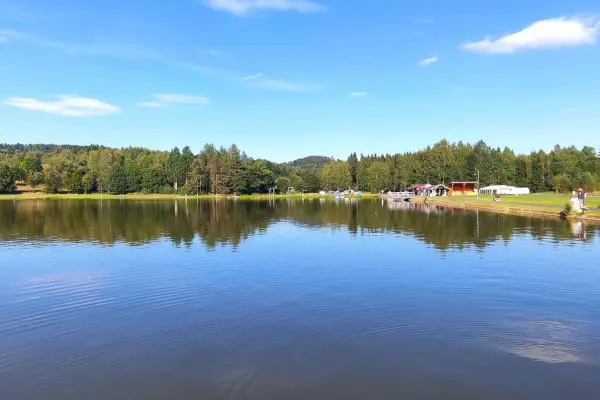 Př&iacute;rodn&iacute; koupali&scaron;tě &Scaron;indelov&aacute;