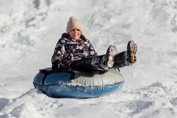 Snowtubing - Skiare&aacute;l Ple&scaron;ivec