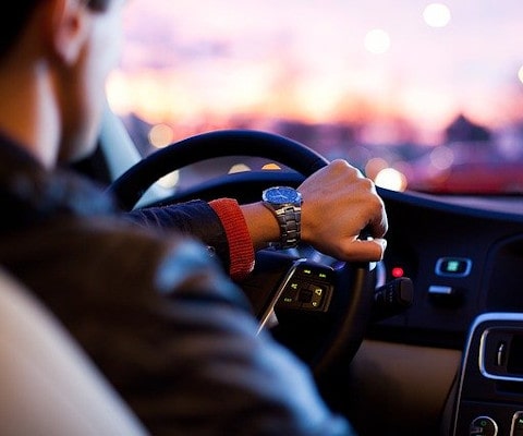 Parkování u komplexu Apartmány Hexagon