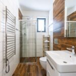 Koupelna se záchodem apartmánu Adina 2