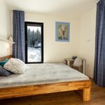 Druhá ložnice apartmánu Adina 3 v komplexu Ski Chalet Klínovec