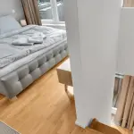 Apartm&aacute;ny Kl&iacute;novec Meadows, dvoupodlažn&iacute; apartm&aacute;n