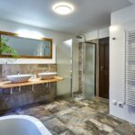 Koupelna apartmánového domu Chalupa pod Plešivcem