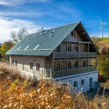 Exteri&eacute;r komplexu Kru&scaron;nohorsk&eacute; Str&aacute;ně
